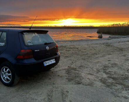 Синий Фольксваген Гольф, объемом двигателя 1.6 л и пробегом 288 тыс. км за 4400 $, фото 12 на Automoto.ua