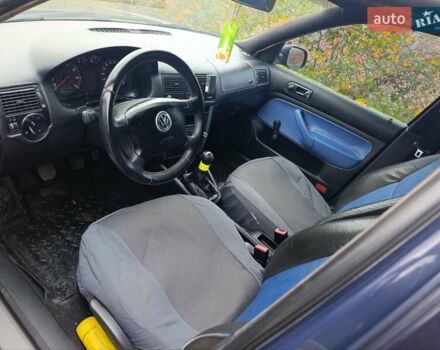 Синий Фольксваген Гольф, объемом двигателя 1.4 л и пробегом 350 тыс. км за 2950 $, фото 1 на Automoto.ua