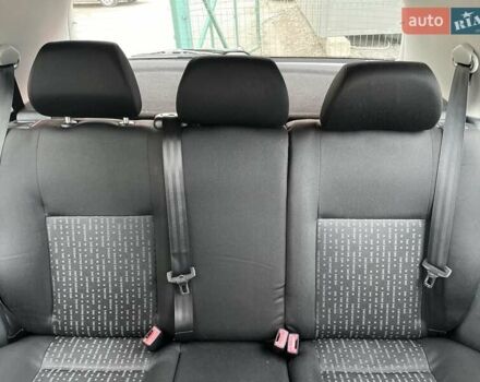 Синий Фольксваген Гольф, объемом двигателя 1.39 л и пробегом 220 тыс. км за 5150 $, фото 20 на Automoto.ua