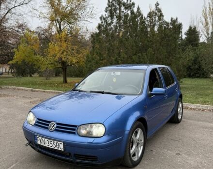 Синий Фольксваген Гольф, объемом двигателя 1.9 л и пробегом 300 тыс. км за 2900 $, фото 1 на Automoto.ua