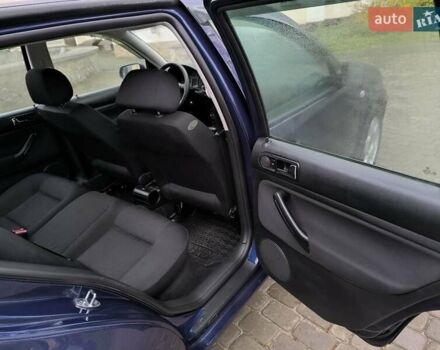 Синий Фольксваген Гольф, объемом двигателя 1.6 л и пробегом 235 тыс. км за 4700 $, фото 16 на Automoto.ua