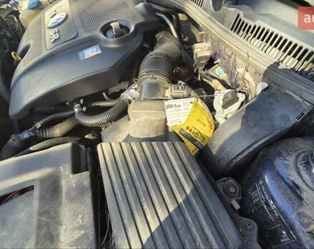 Синий Фольксваген Гольф, объемом двигателя 1.6 л и пробегом 207 тыс. км за 4600 $, фото 3 на Automoto.ua