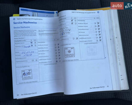 Синий Фольксваген Гольф, объемом двигателя 1.6 л и пробегом 284 тыс. км за 5350 $, фото 144 на Automoto.ua