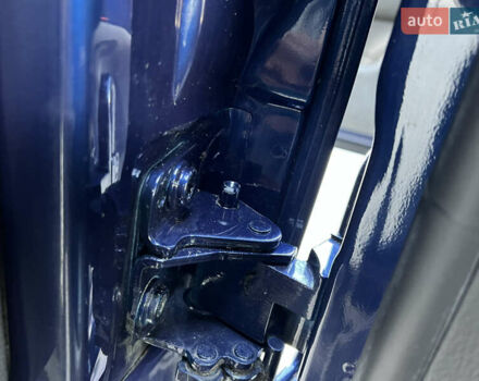 Синий Фольксваген Гольф, объемом двигателя 1.6 л и пробегом 284 тыс. км за 5350 $, фото 96 на Automoto.ua