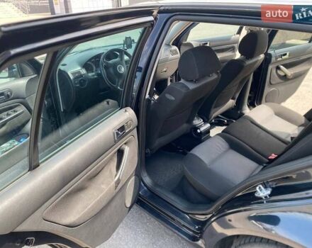 Синий Фольксваген Гольф, объемом двигателя 1.6 л и пробегом 212 тыс. км за 3900 $, фото 10 на Automoto.ua