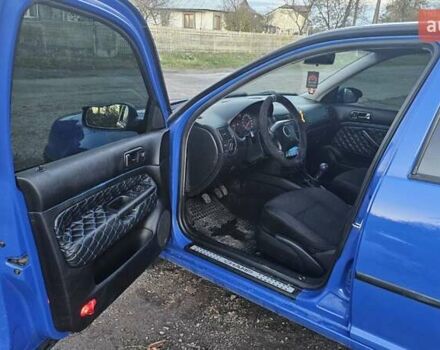 Синий Фольксваген Гольф, объемом двигателя 1.39 л и пробегом 235 тыс. км за 3200 $, фото 4 на Automoto.ua