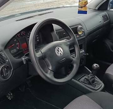 Синий Фольксваген Гольф, объемом двигателя 1.39 л и пробегом 190 тыс. км за 4500 $, фото 12 на Automoto.ua