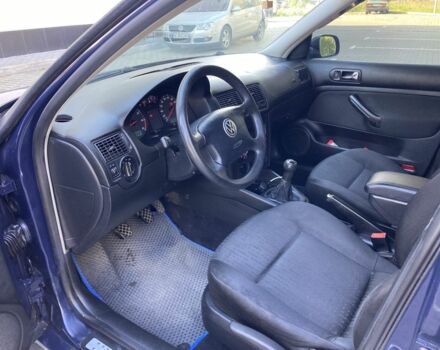 Фольксваген Гольф 2002 в Хмельницком на Automoto.ua Синий Фольксваген Гольф, объемом двигателя 1.4 л и пробегом 249 тыс. км за 3100 $, фото 5 на Automoto.ua