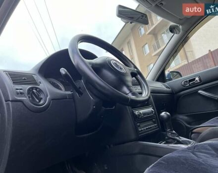 Синій Фольксваген Гольф, об'ємом двигуна 1.6 л та пробігом 315 тис. км за 3850 $, фото 26 на Automoto.ua