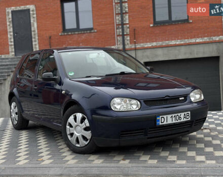 Синий Фольксваген Гольф, объемом двигателя 1.6 л и пробегом 284 тыс. км за 4250 $, фото 1 на Automoto.ua