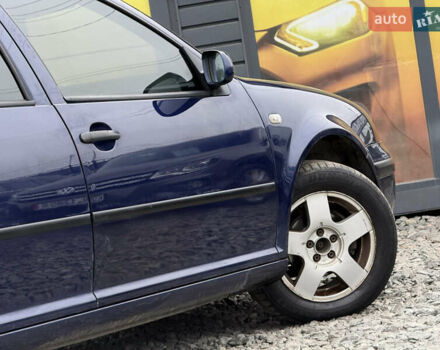 Синий Фольксваген Гольф, объемом двигателя 1.39 л и пробегом 283 тыс. км за 3999 $, фото 11 на Automoto.ua