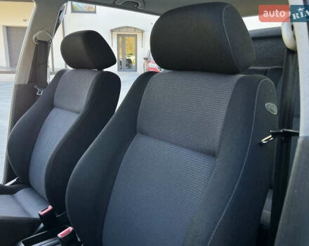 Синий Фольксваген Гольф, объемом двигателя 1.6 л и пробегом 284 тыс. км за 5350 $, фото 40 на Automoto.ua