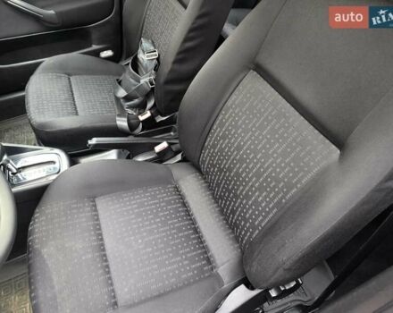 Синий Фольксваген Гольф, объемом двигателя 1.6 л и пробегом 235 тыс. км за 4700 $, фото 14 на Automoto.ua