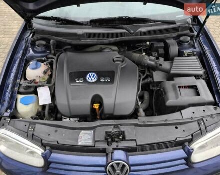 Синий Фольксваген Гольф, объемом двигателя 1.6 л и пробегом 235 тыс. км за 4700 $, фото 15 на Automoto.ua