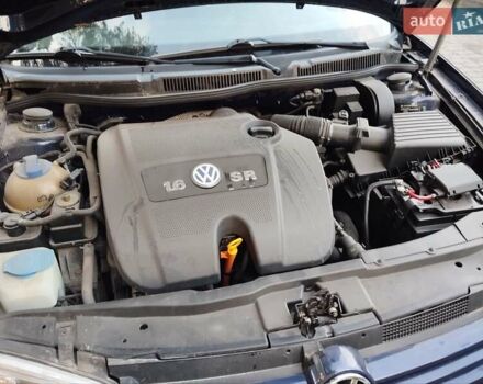 Синий Фольксваген Гольф, объемом двигателя 1.6 л и пробегом 190 тыс. км за 4390 $, фото 27 на Automoto.ua