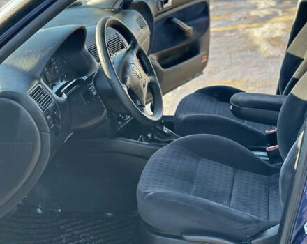 Синий Фольксваген Гольф, объемом двигателя 1.6 л и пробегом 256 тыс. км за 4499 $, фото 27 на Automoto.ua