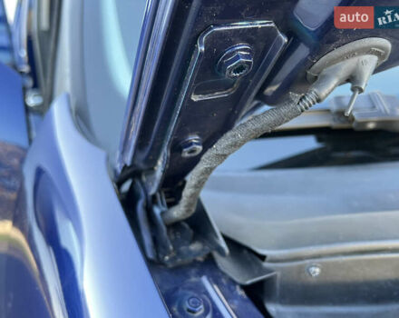 Синий Фольксваген Гольф, объемом двигателя 1.6 л и пробегом 284 тыс. км за 5350 $, фото 119 на Automoto.ua