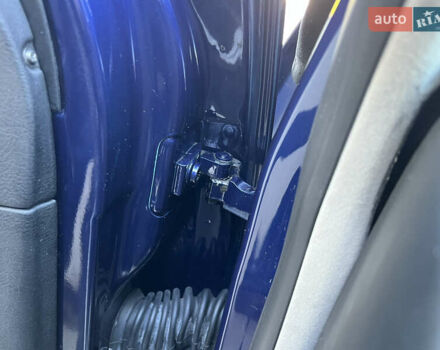 Синий Фольксваген Гольф, объемом двигателя 1.6 л и пробегом 284 тыс. км за 5350 $, фото 102 на Automoto.ua