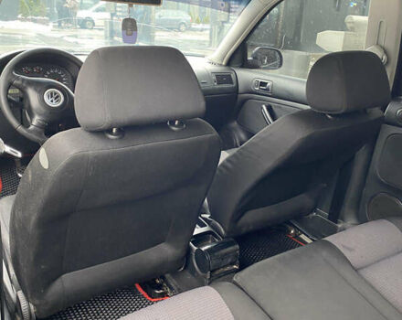 Синий Фольксваген Гольф, объемом двигателя 1.39 л и пробегом 350 тыс. км за 2599 $, фото 17 на Automoto.ua