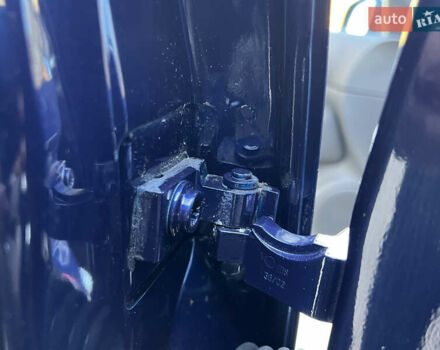 Синий Фольксваген Гольф, объемом двигателя 1.6 л и пробегом 284 тыс. км за 5350 $, фото 95 на Automoto.ua