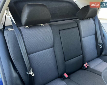 Синий Фольксваген Гольф, объемом двигателя 1.6 л и пробегом 284 тыс. км за 5350 $, фото 71 на Automoto.ua