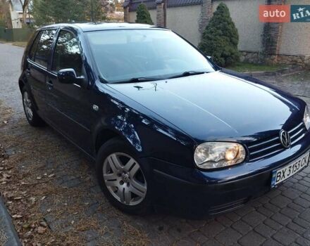 Синий Фольксваген Гольф, объемом двигателя 1.6 л и пробегом 190 тыс. км за 4390 $, фото 3 на Automoto.ua