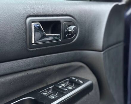 Синий Фольксваген Гольф, объемом двигателя 1.6 л и пробегом 284 тыс. км за 4250 $, фото 8 на Automoto.ua