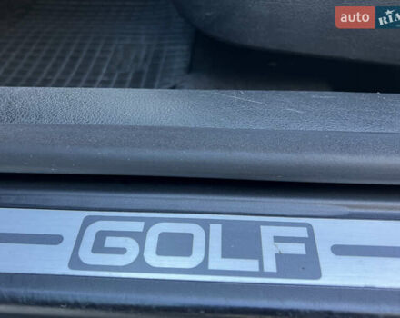 Синий Фольксваген Гольф, объемом двигателя 1.6 л и пробегом 284 тыс. км за 5350 $, фото 53 на Automoto.ua