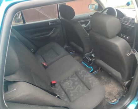 Синий Фольксваген Гольф, объемом двигателя 1.4 л и пробегом 320 тыс. км за 3000 $, фото 2 на Automoto.ua