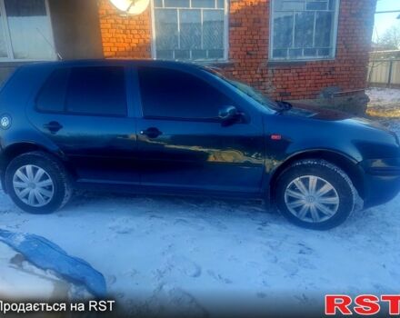 Синий Фольксваген Гольф, объемом двигателя 1.6 л и пробегом 365 тыс. км за 4000 $, фото 3 на Automoto.ua