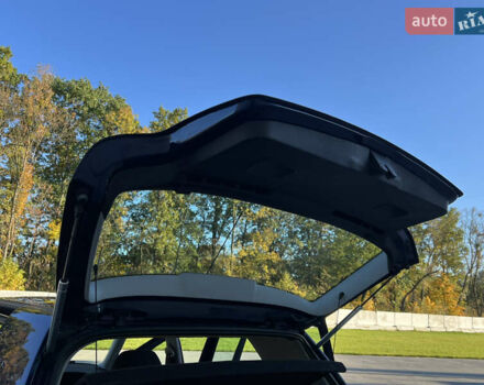 Синий Фольксваген Гольф, объемом двигателя 1.6 л и пробегом 284 тыс. км за 5350 $, фото 80 на Automoto.ua