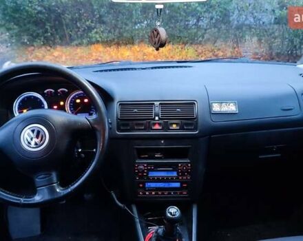 Синий Фольксваген Гольф, объемом двигателя 1.6 л и пробегом 225 тыс. км за 4700 $, фото 3 на Automoto.ua