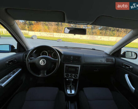 Синий Фольксваген Гольф, объемом двигателя 1.6 л и пробегом 284 тыс. км за 5350 $, фото 134 на Automoto.ua