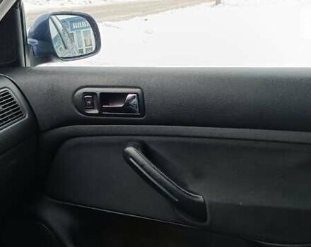 Синий Фольксваген Гольф, объемом двигателя 1.39 л и пробегом 190 тыс. км за 4500 $, фото 18 на Automoto.ua