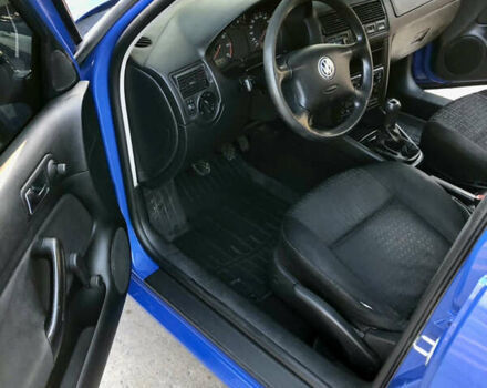 Синий Фольксваген Гольф, объемом двигателя 1.39 л и пробегом 274 тыс. км за 3850 $, фото 13 на Automoto.ua