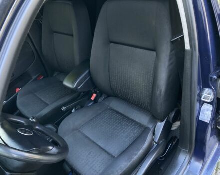 Фольксваген Гольф 2002 в Хмельницком на Automoto.ua Синий Фольксваген Гольф, объемом двигателя 1.4 л и пробегом 249 тыс. км за 3100 $, фото 6 на Automoto.ua