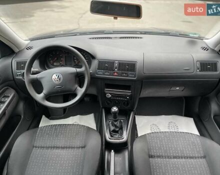 Синий Фольксваген Гольф, объемом двигателя 1.39 л и пробегом 220 тыс. км за 5150 $, фото 33 на Automoto.ua