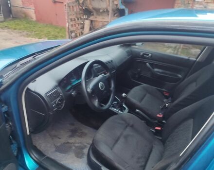 Синий Фольксваген Гольф, объемом двигателя 1.4 л и пробегом 320 тыс. км за 3000 $, фото 5 на Automoto.ua