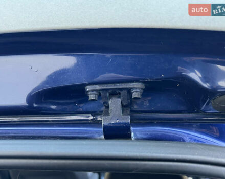 Синий Фольксваген Гольф, объемом двигателя 1.6 л и пробегом 284 тыс. км за 5350 $, фото 94 на Automoto.ua