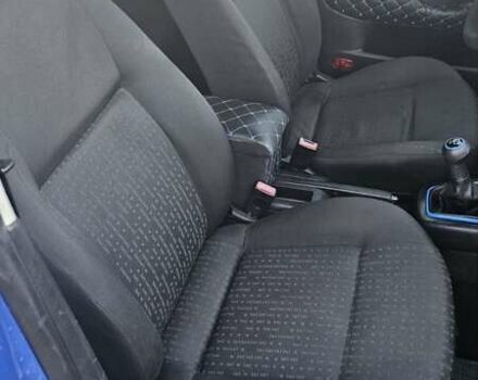 Синий Фольксваген Гольф, объемом двигателя 1.39 л и пробегом 235 тыс. км за 3200 $, фото 9 на Automoto.ua