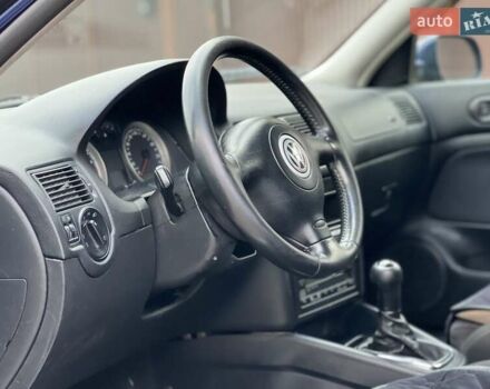 Синій Фольксваген Гольф, об'ємом двигуна 1.6 л та пробігом 315 тис. км за 3850 $, фото 23 на Automoto.ua