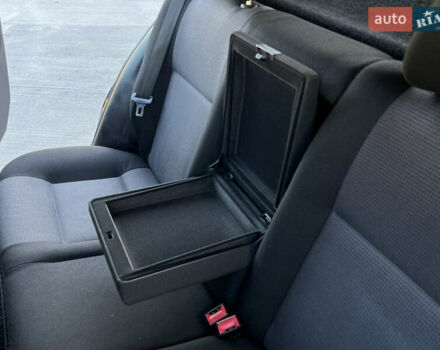 Синий Фольксваген Гольф, объемом двигателя 1.6 л и пробегом 284 тыс. км за 5350 $, фото 59 на Automoto.ua