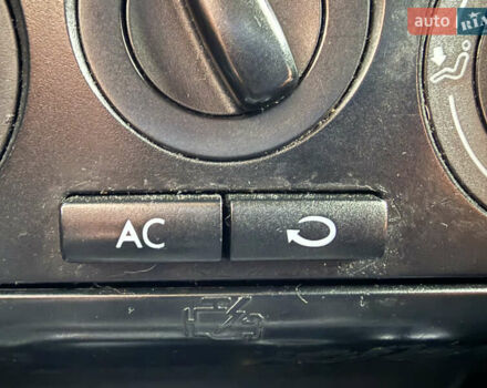 Синий Фольксваген Гольф, объемом двигателя 1.39 л и пробегом 283 тыс. км за 3999 $, фото 30 на Automoto.ua