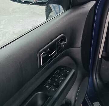 Синий Фольксваген Гольф, объемом двигателя 1.39 л и пробегом 190 тыс. км за 4500 $, фото 9 на Automoto.ua