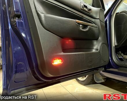 Синій Фольксваген Гольф, об'ємом двигуна 1.6 л та пробігом 290 тис. км за 4600 $, фото 8 на Automoto.ua