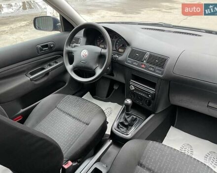 Синий Фольксваген Гольф, объемом двигателя 1.39 л и пробегом 220 тыс. км за 5150 $, фото 31 на Automoto.ua