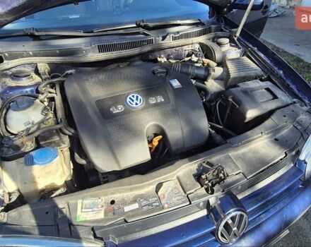 Синий Фольксваген Гольф, объемом двигателя 1.6 л и пробегом 207 тыс. км за 4600 $, фото 1 на Automoto.ua