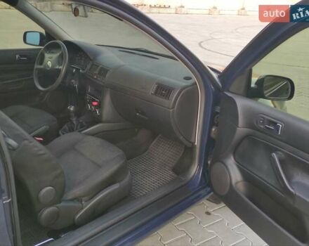 Синій Фольксваген Гольф, об'ємом двигуна 1.6 л та пробігом 196 тис. км за 3199 $, фото 18 на Automoto.ua