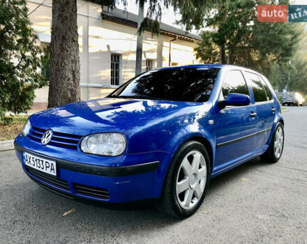 Синий Фольксваген Гольф, объемом двигателя 1.39 л и пробегом 274 тыс. км за 3850 $, фото 6 на Automoto.ua