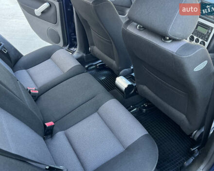 Синий Фольксваген Гольф, объемом двигателя 1.6 л и пробегом 284 тыс. км за 5350 $, фото 72 на Automoto.ua